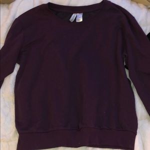 Dark purple/maroon crew neck HM